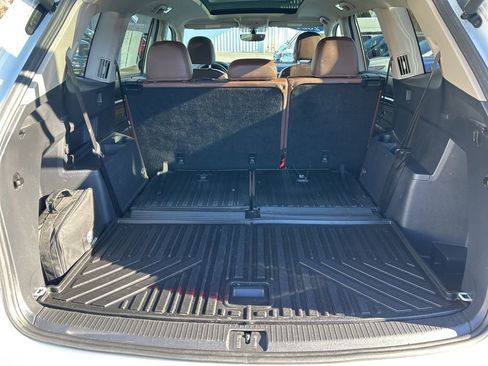 Used 2021 Volkswagen Atlas SE w/ Panoramic Sunroof Package image 36