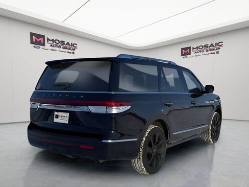 Used 2024 Lincoln Navigator Reserve w/ Equipment Group 201A AWD/4WD image 8