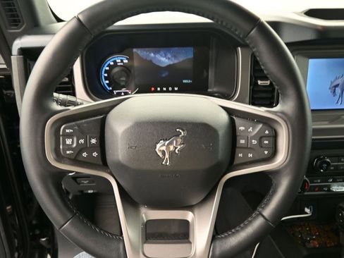 Used 2022 Ford Bronco Outer Banks image 21