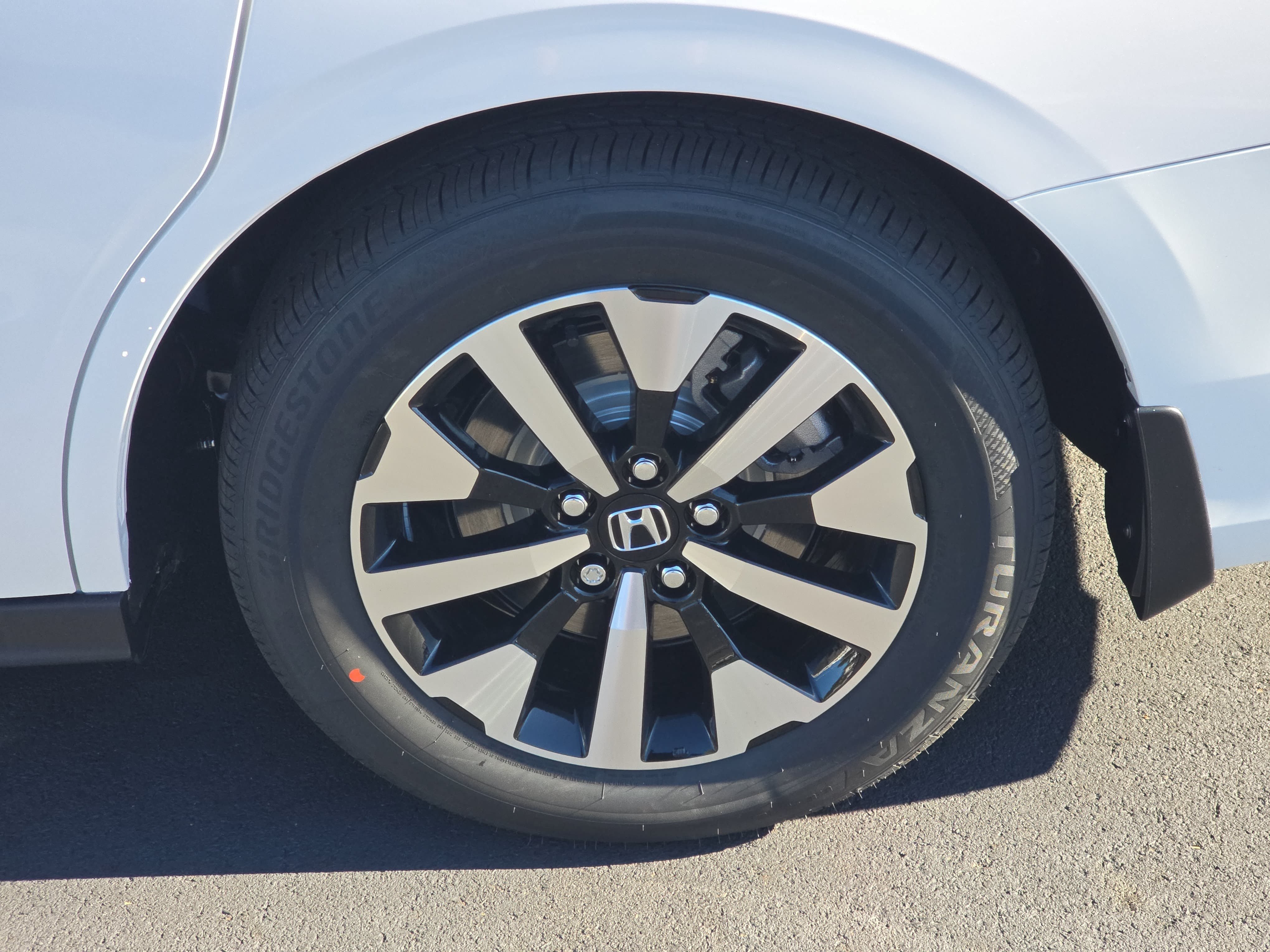 New 2027 Honda Odyssey EX-L image 35