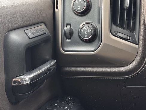 Used 2015 GMC Sierra 2500 Denali w/ Duramax Plus Package AWD/4WD image 20