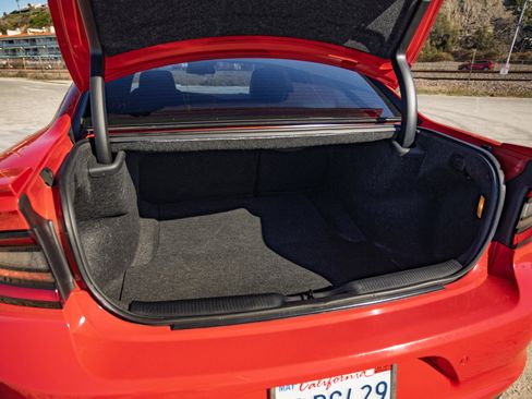 Used 2015 Dodge Charger R/T w/ Driver Confidence Group image 29