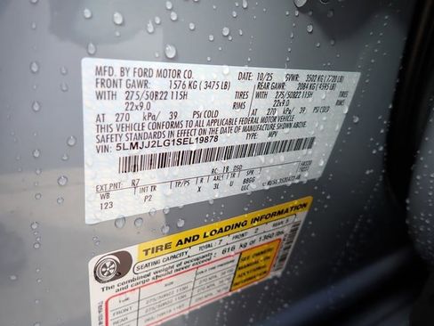 New 2025 Lincoln Navigator Reserve w/ Jet Appearance Package image 23