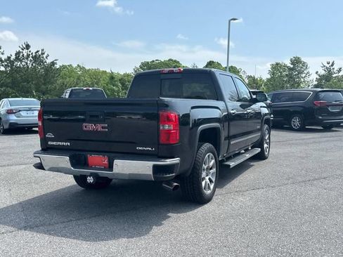 Used 2015 GMC Sierra 1500 Denali w/ Driver Alert Package AWD/4WD image 5