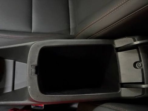 Used 2025 Chevrolet Trax RS w/ Sunroof Package FWD image 63