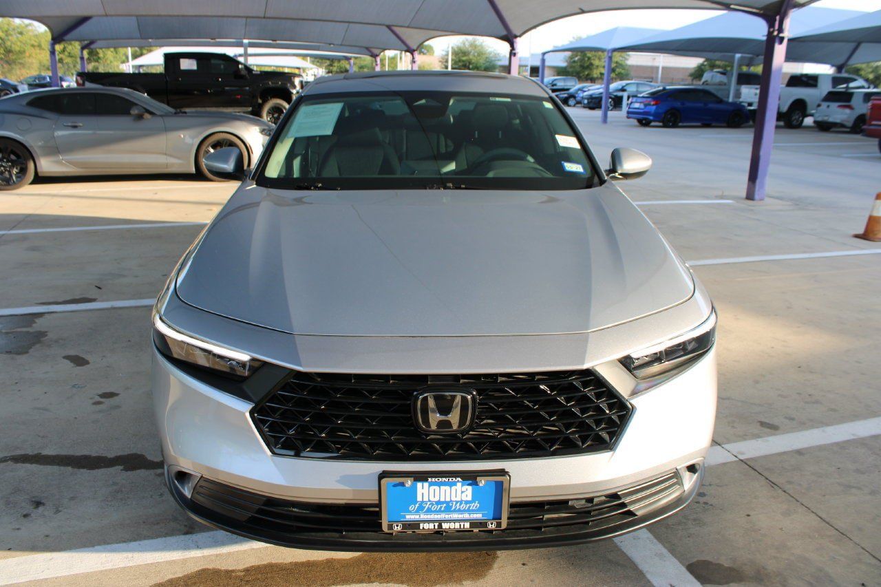 Used 2024 Honda Accord EX image 9