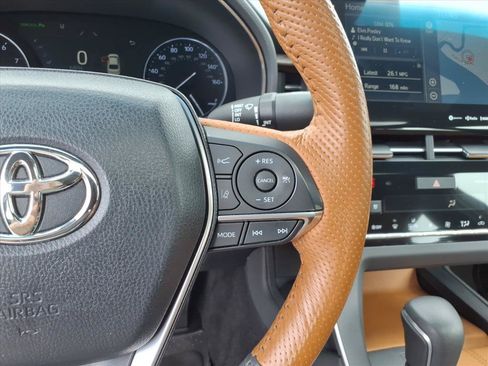 Used 2019 Toyota Avalon Limited w/ Advanced Safety Package FWD image 17