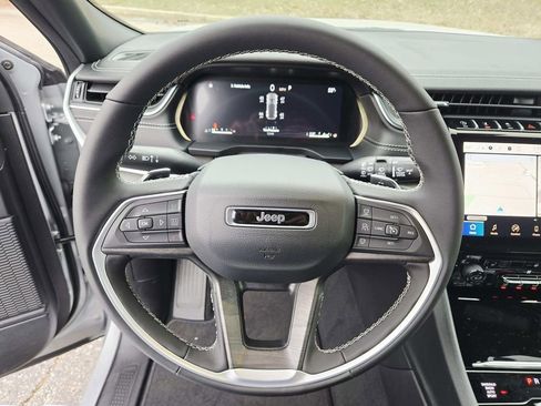 New 2025 Jeep Grand Cherokee Limited AWD/4WD image 19