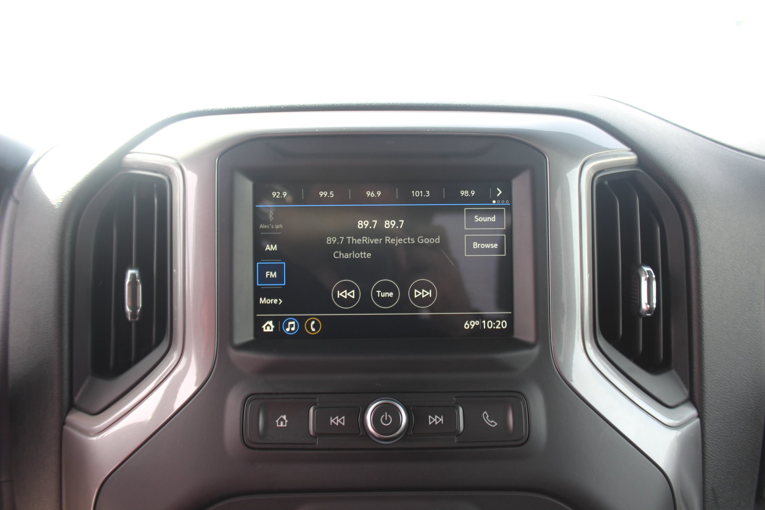 Used 2019 Chevrolet Silverado 1500 Custom Trail Boss w/ Custom Convenience Package AWD/4WD image 10