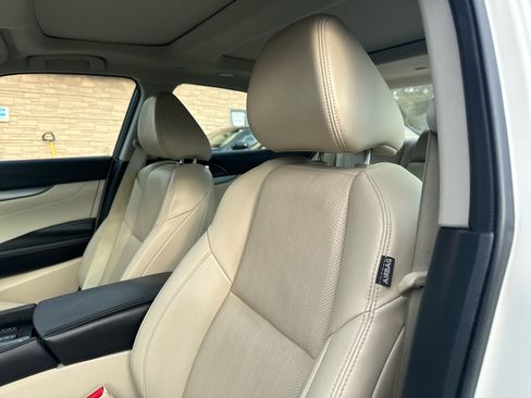 Used 2018 Nissan Maxima 3.5 SL image 23