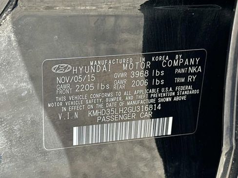 Used 2016 Hyundai Elantra GT FWD image 30
