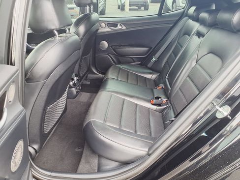 Used 2019 Kia Stinger GT2 image 17
