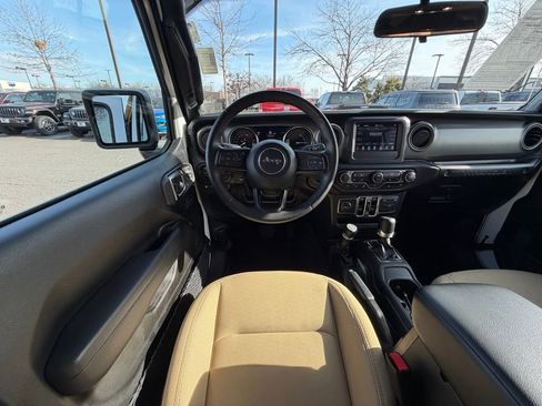 Used 2023 Jeep Wrangler Unlimited w/ Cold Weather Group image 20