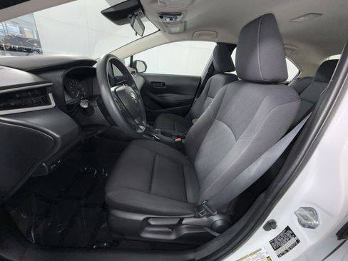 Used 2023 Toyota Corolla LE FWD image 13