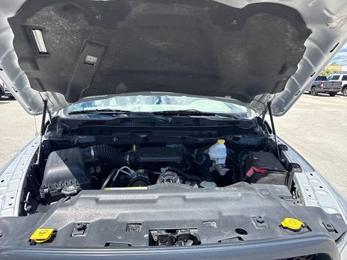 Used 2012 RAM 1500 ST RWD image 27