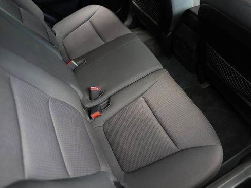 Used 2011 Kia Sorento 2WD image 12