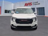 Used 2024 GMC Terrain SLE image 2
