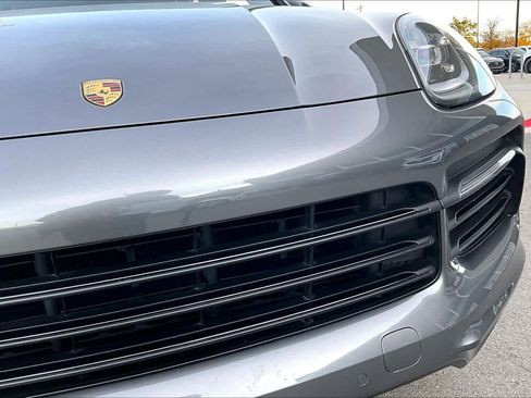 Used 2019 Porsche Cayenne image 28