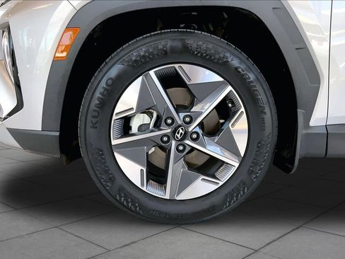 Certified 2025 Hyundai Tucson SEL FWD image 10