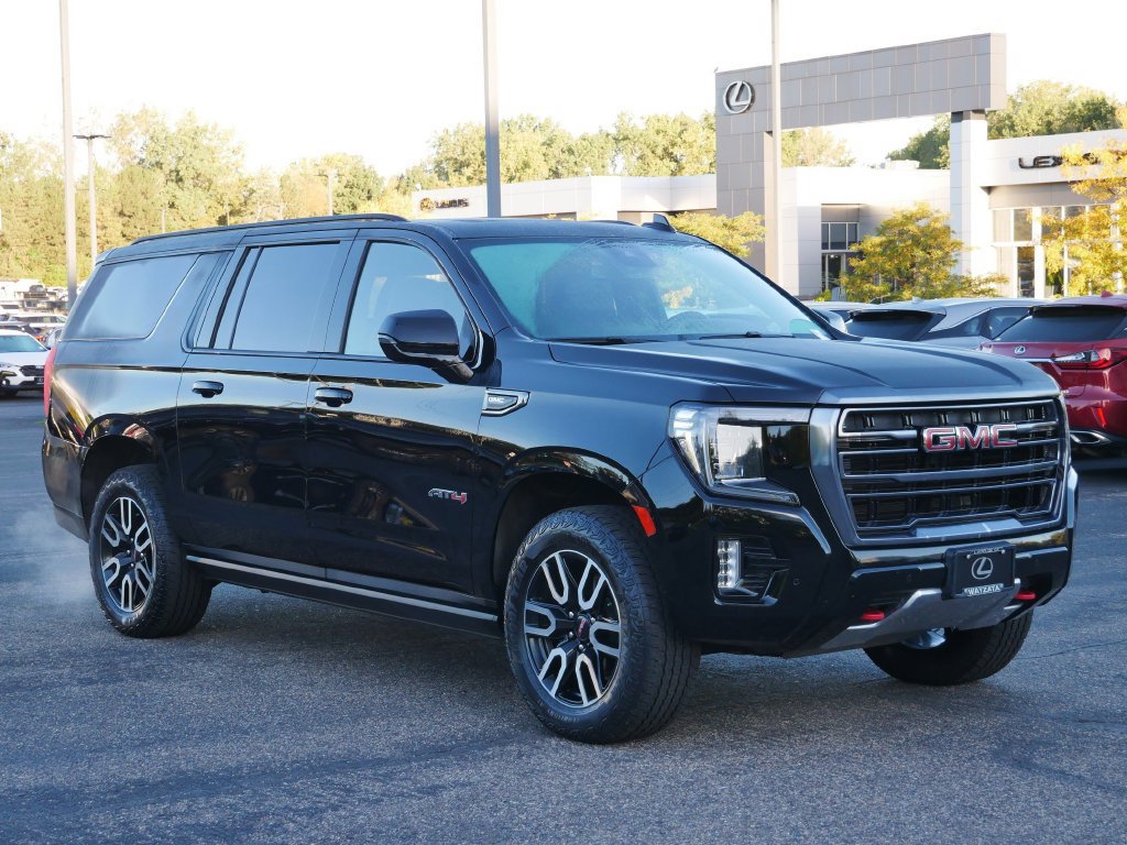 Used 2024 GMC Yukon XL AT4 w/ Max Trailering Package AWD/4WD image 1