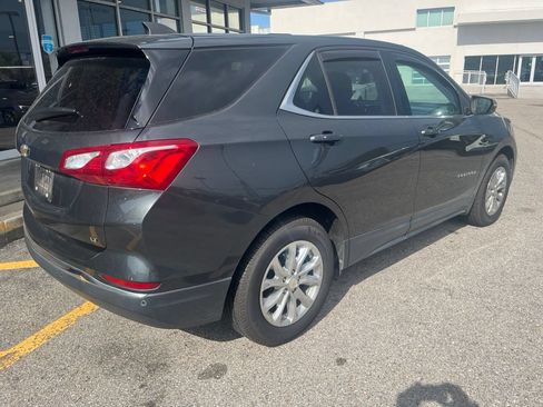 Used 2019 Chevrolet Equinox LT w/ Driver Convenience Package FWD image 5