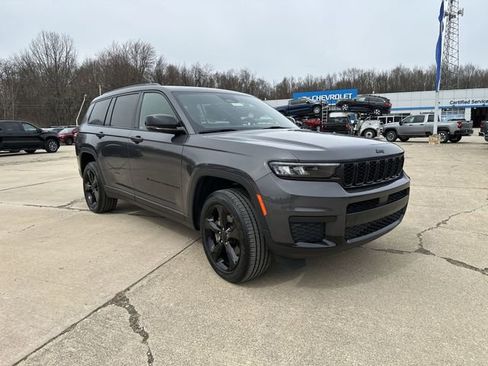 Used 2023 Jeep Grand Cherokee L Laredo image 11