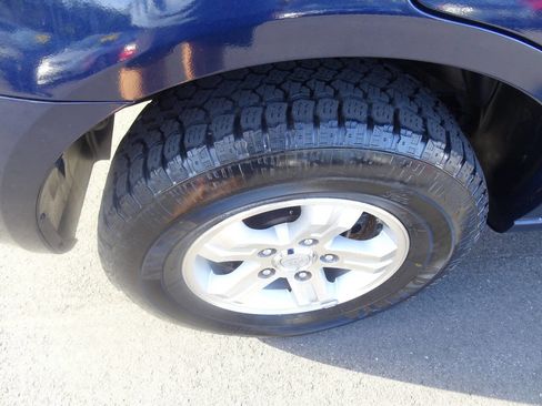 Used 2009 Kia Sorento LX image 12
