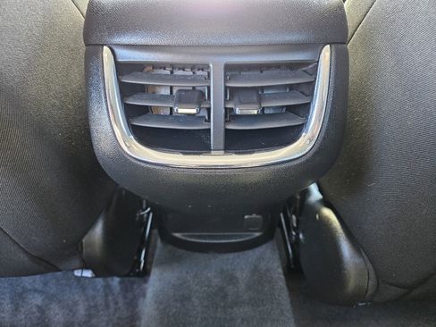 Used 2024 Chevrolet Malibu LT image 11