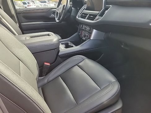 Used 2023 Chevrolet Tahoe Z71 w/ Luxury Package image 15