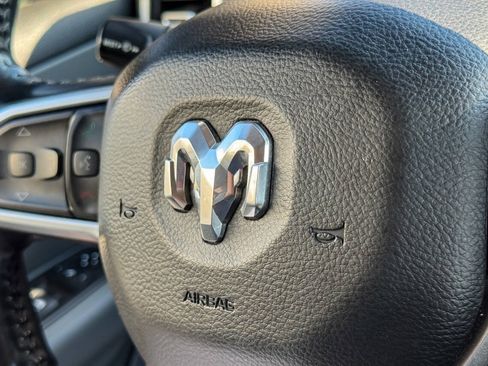 Used 2019 RAM 1500 Big Horn AWD/4WD image 31