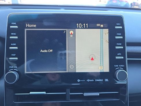 Used 2022 Toyota Avalon Limited image 23