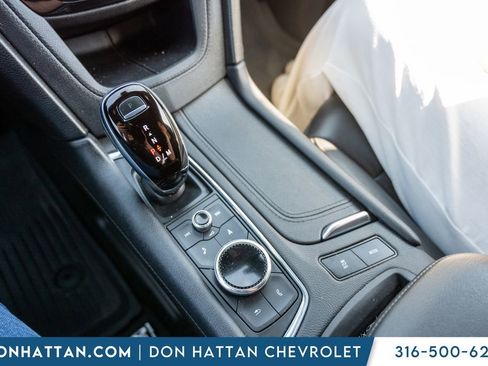 Used 2021 Cadillac XT6 Premium Luxury w/ LPO, Floor Liner Package AWD/4WD image 12