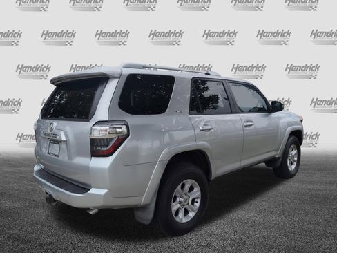 Used 2018 Toyota 4Runner SR5 image 10
