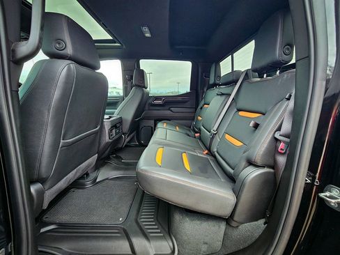 Used 2024 GMC Sierra 1500 AT4 w/ Technology Package image 34