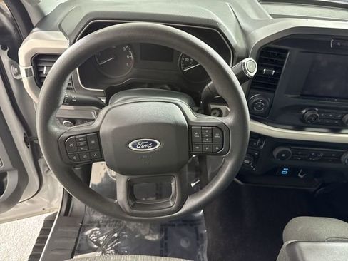 Used 2022 Ford F150 XLT w/ Trailer Tow Package image 12