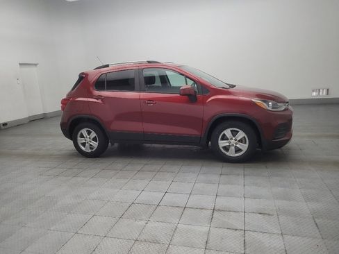 Used 2021 Chevrolet Trax LT w/ Driver Confidence Package FWD image 11