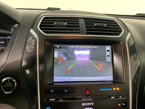 Used 2016 Ford Explorer Sport w/ Equipment Group 401A AWD/4WD image 27