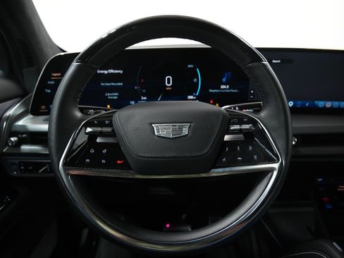 Used 2026 Cadillac Vistiq Platinum w/ LPO, Floor Liner Package AWD/4WD image 49