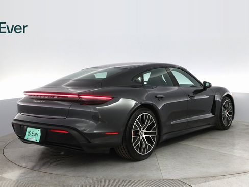Used 2021 Porsche Taycan 4S image 12