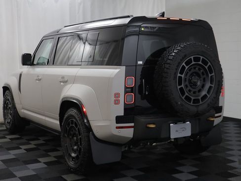 New 2026 Land Rover Defender 110 OCTA AWD/4WD image 19
