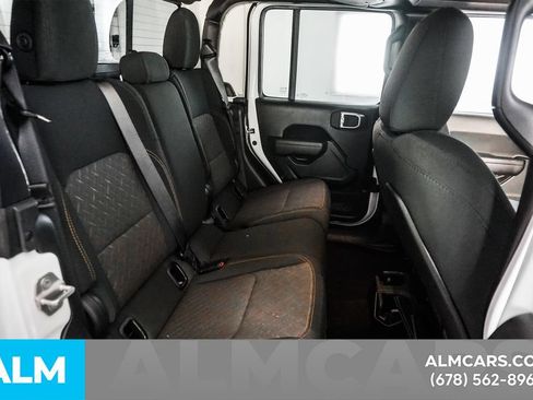 Used 2026 Jeep Gladiator Mojave AWD/4WD image 15