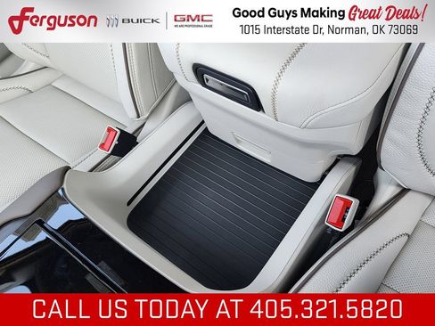 New 2026 GMC Yukon Denali w/ Denali Reserve Package AWD/4WD image 39