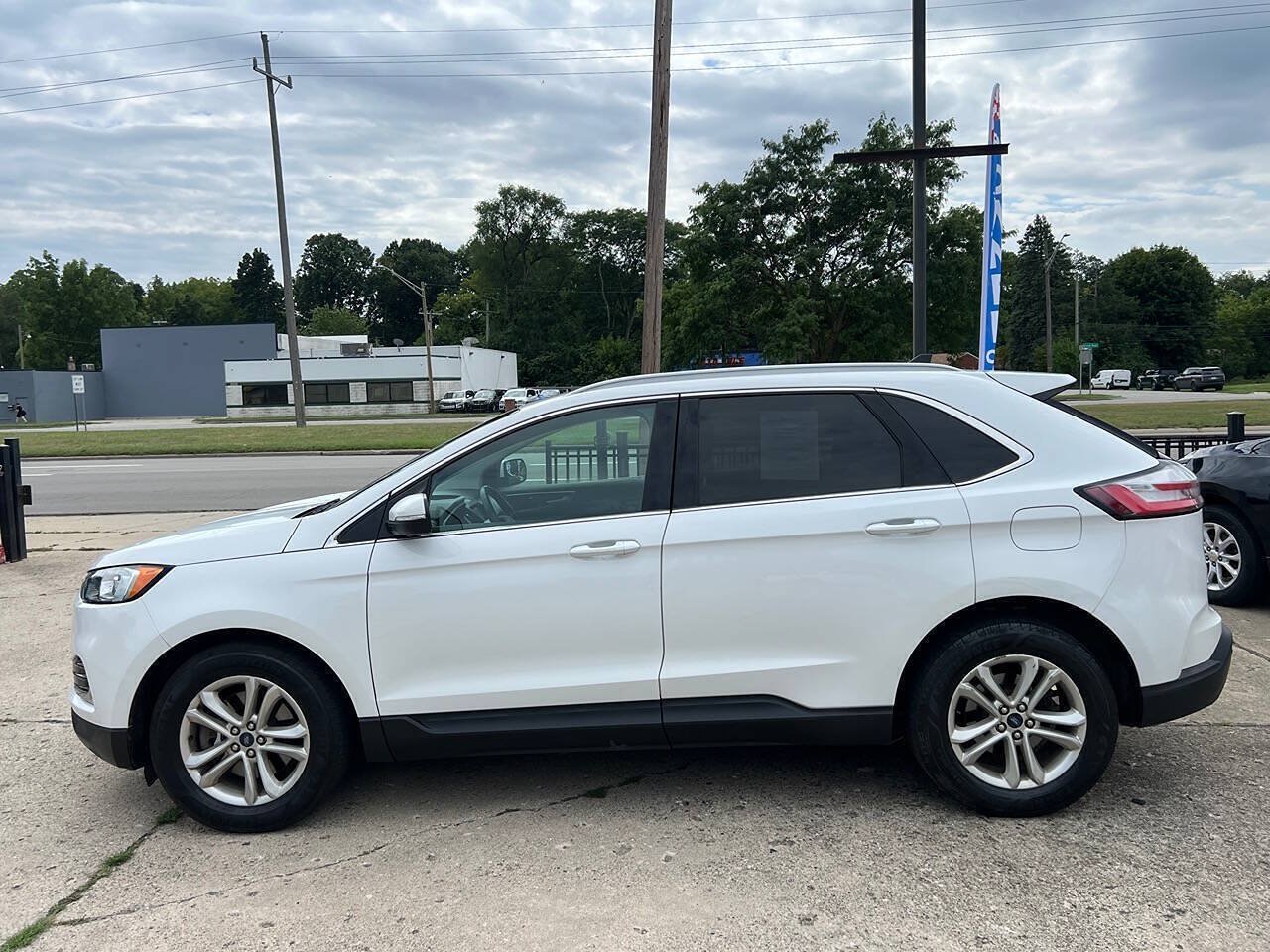 Used 2020 Ford Edge SEL w/ Convenience Package AWD/4WD image 10