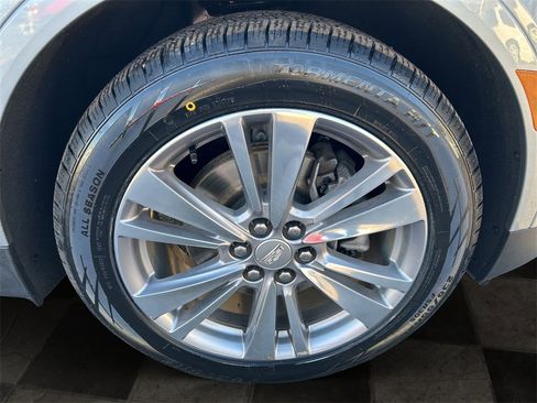 Used 2024 Cadillac XT5 Premium Luxury image 10