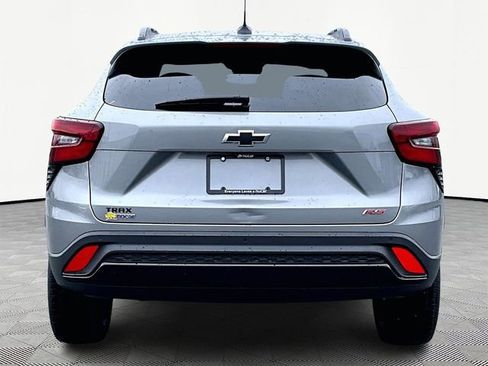 Used 2024 Chevrolet Trax RS w/ Sunroof Package image 5
