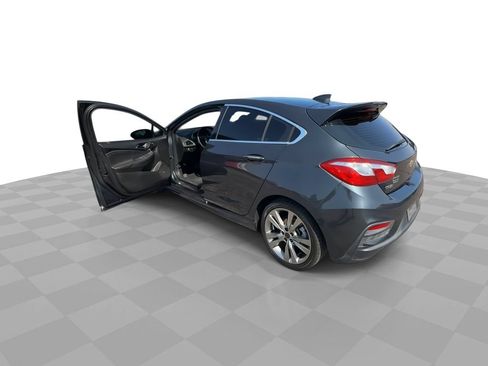 Used 2017 Chevrolet Cruze Premier FWD image 6