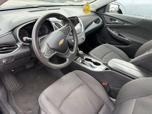Used 2019 Chevrolet Malibu LT FWD image 6