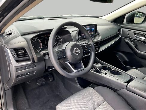 Used 2024 Nissan Rogue SV FWD image 15