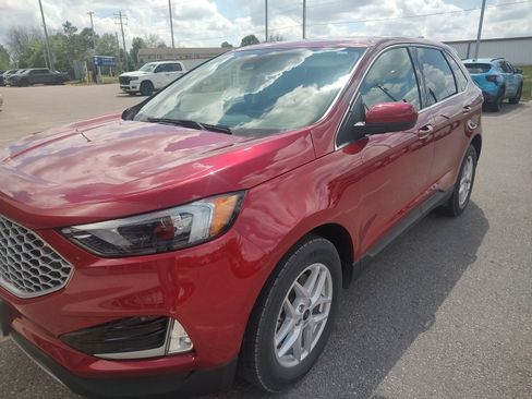 Used 2023 Ford Edge SEL w/ Convenience Package AWD/4WD image 9