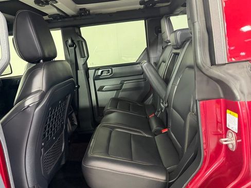 Used 2025 Ford Bronco Badlands AWD/4WD image 26